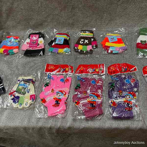 12 x Childrens Gloves