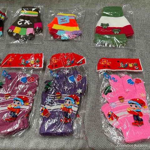 12 x Childrens Gloves